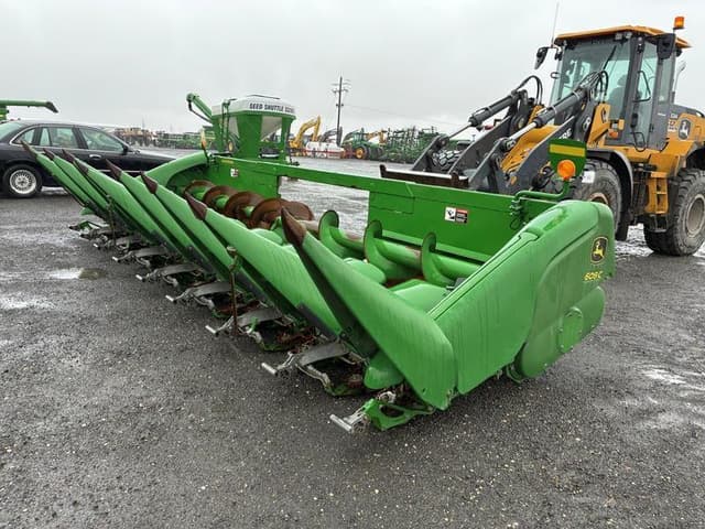 Image of John Deere 608C equipment image 1