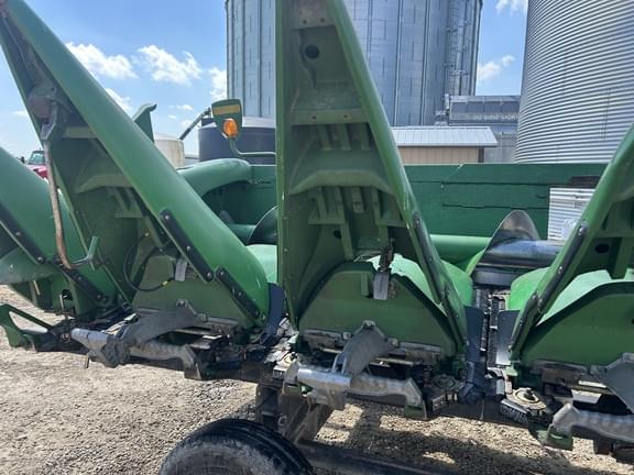 Image of John Deere 608C equipment image 4