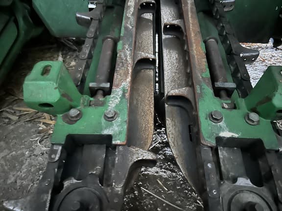 Image of John Deere 608C equipment image 4