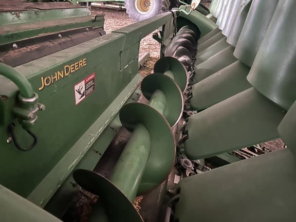 Image of John Deere 608C equipment image 1