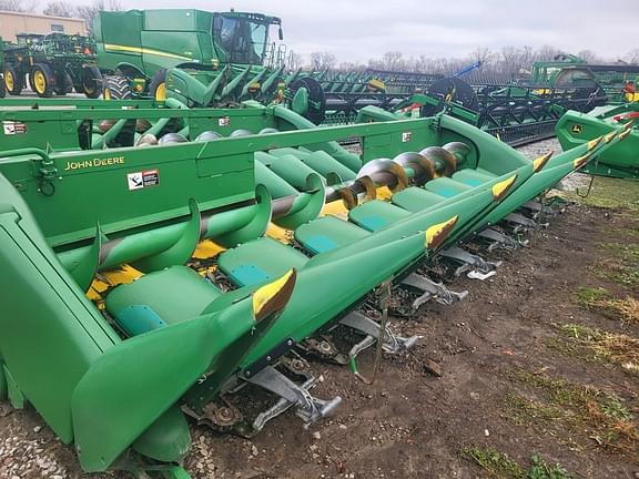 Image of John Deere 608C equipment image 4