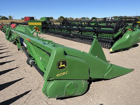 Image of John Deere 608C equipment image 2