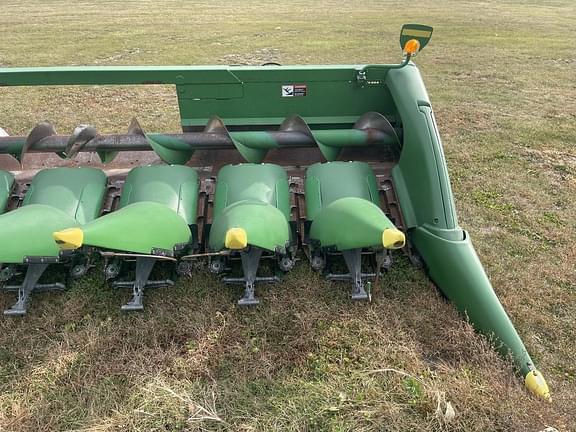 Image of John Deere 608C equipment image 2