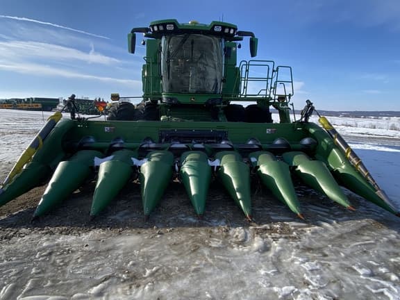 Image of John Deere 608C equipment image 1