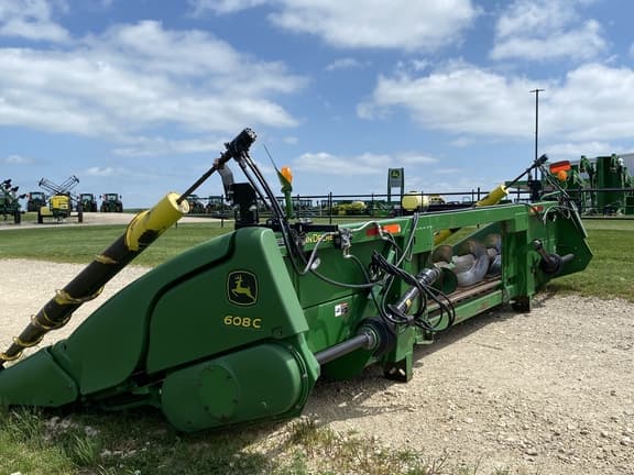 Image of John Deere 608C equipment image 4