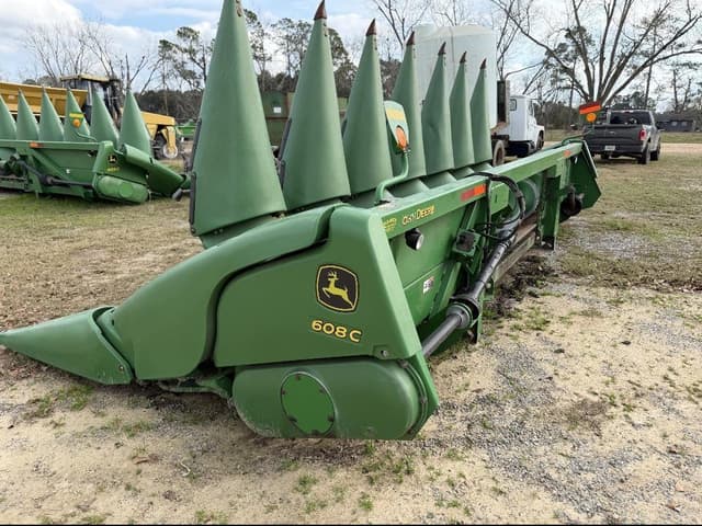 Image of John Deere 608C equipment image 1
