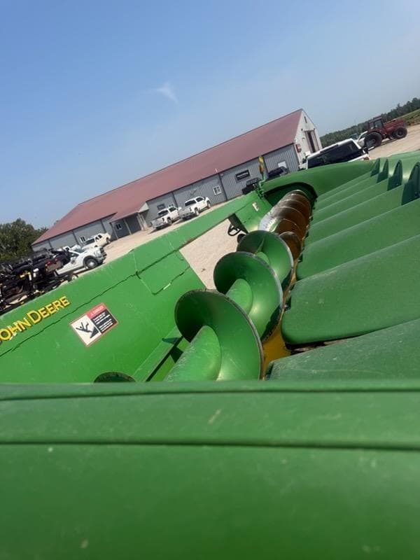 Image of John Deere 608C equipment image 3