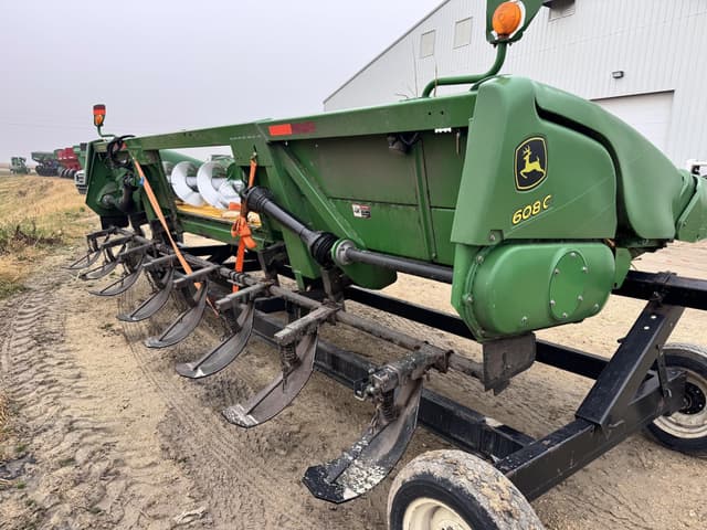 Image of John Deere 608C equipment image 2