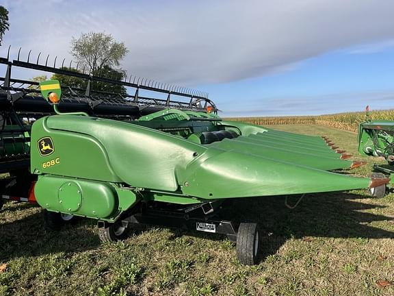 Image of John Deere 608C equipment image 2