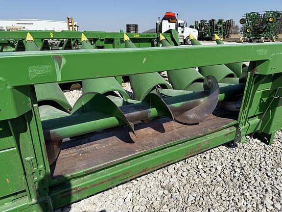 Image of John Deere 608C equipment image 3