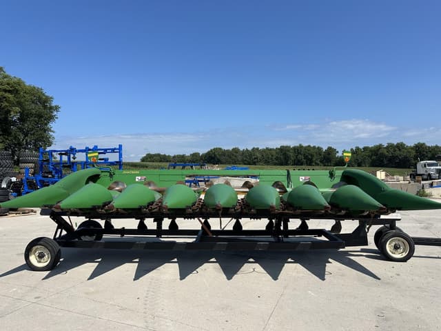 Image of John Deere 608C equipment image 2