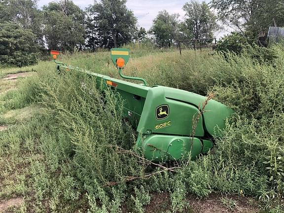 Image of John Deere 608C equipment image 3