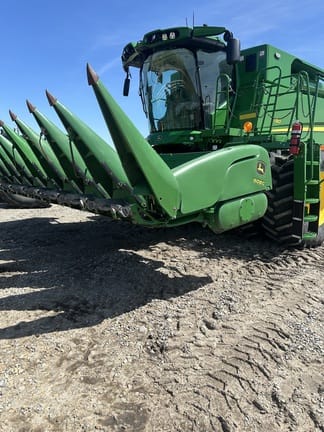 Main image John Deere 608C