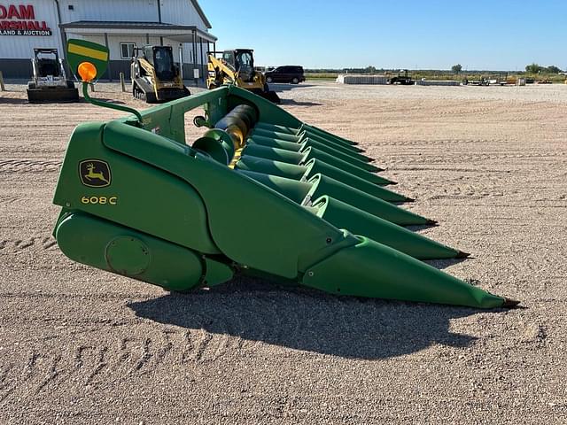 Image of John Deere 608C equipment image 2