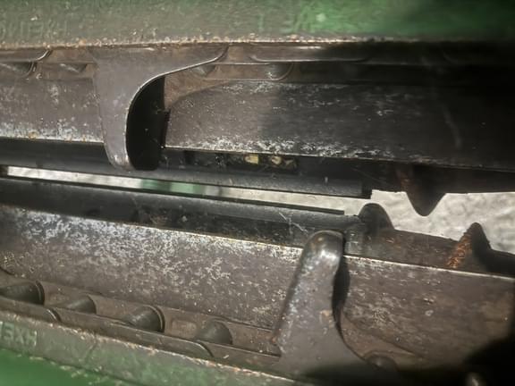 Image of John Deere 608C equipment image 3