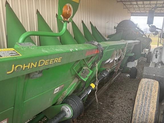 Image of John Deere 608C equipment image 2