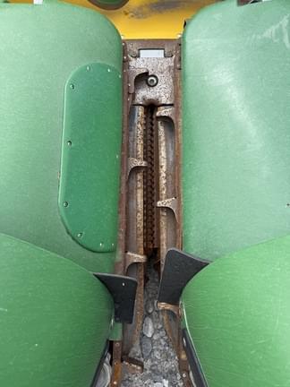 Image of John Deere 608C equipment image 3