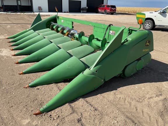 Image of John Deere 608C equipment image 1
