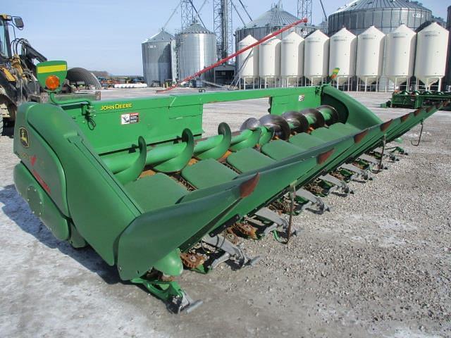 Image of John Deere 608C equipment image 2