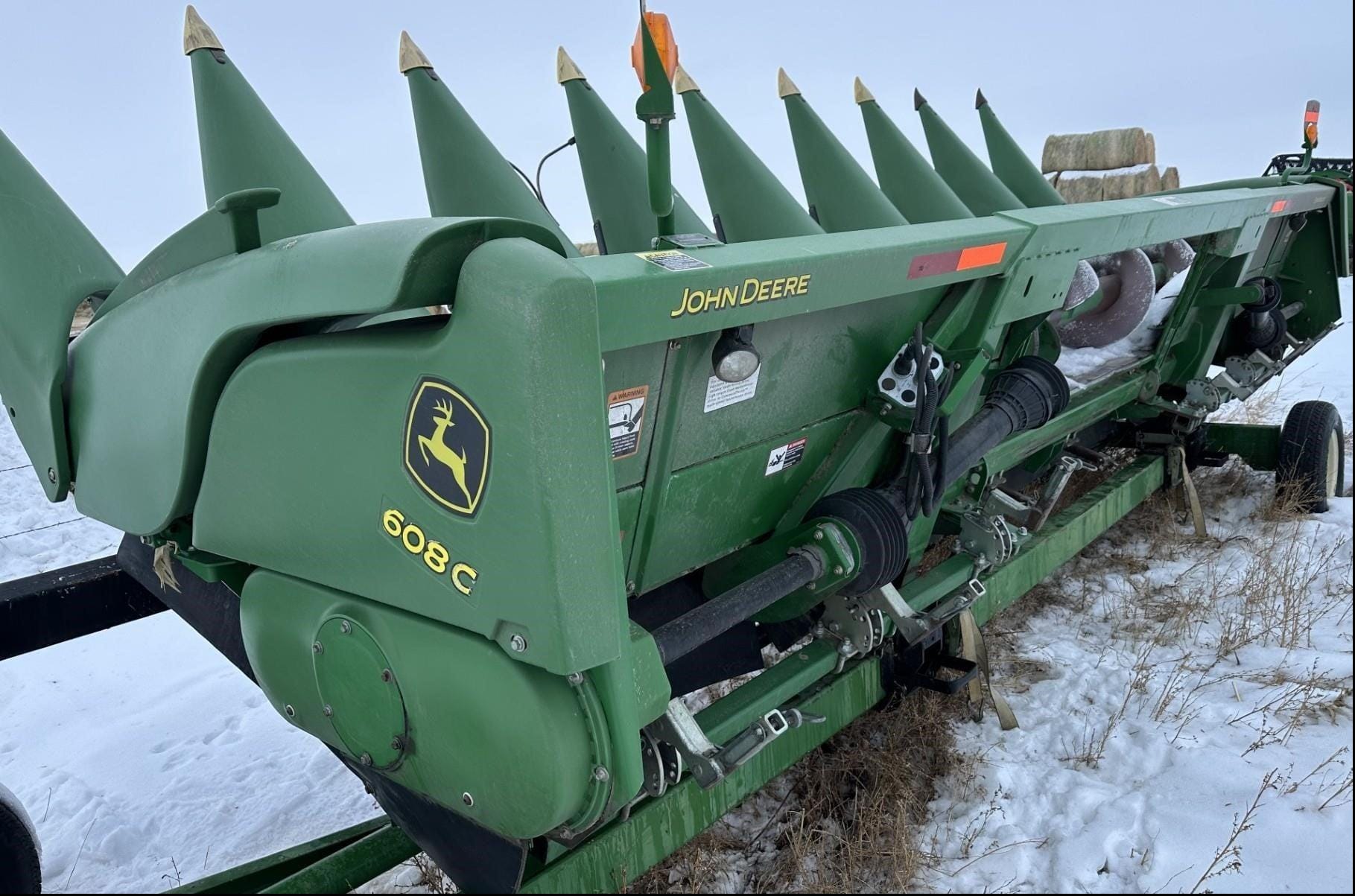 2008 John Deere 608C Equipment Image0