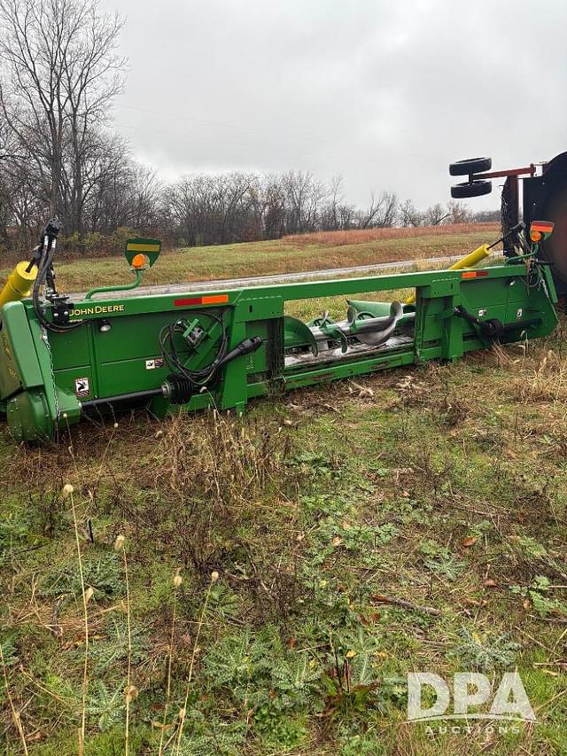 Image of John Deere 608C equipment image 3