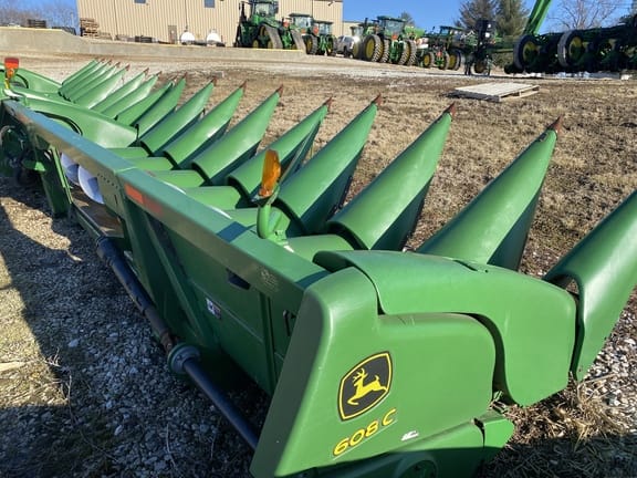 Main image John Deere 608C