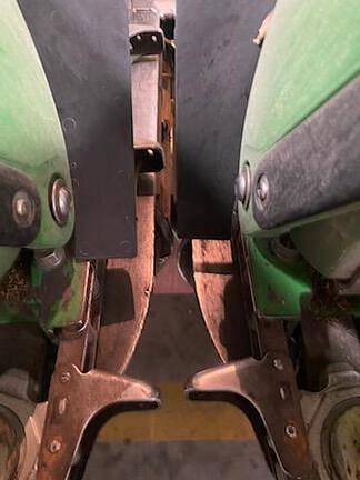 Image of John Deere 608C equipment image 2