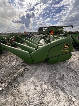 Main image John Deere 608C