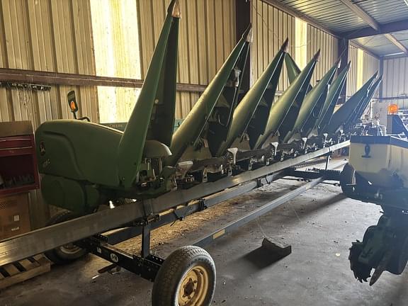 Image of John Deere 608C equipment image 3