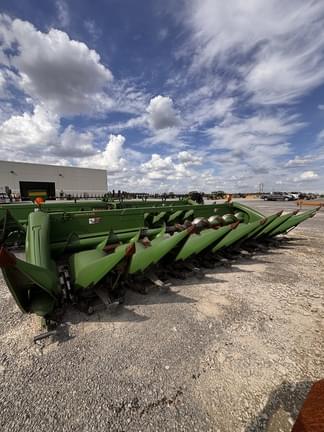Image of John Deere 608C equipment image 3