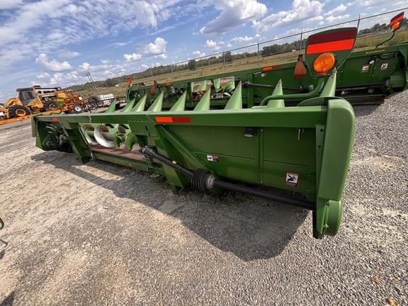 Image of John Deere 608C equipment image 2