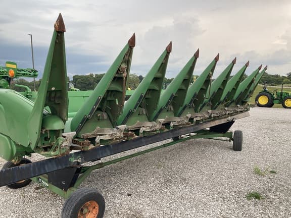 Image of John Deere 608C equipment image 4