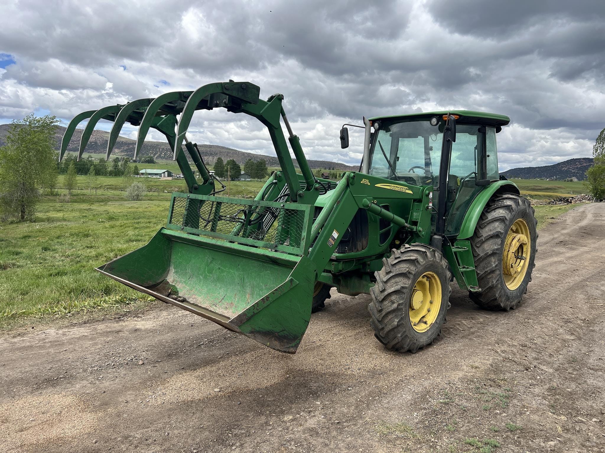 2008 John Deere 6115D Equipment Image0