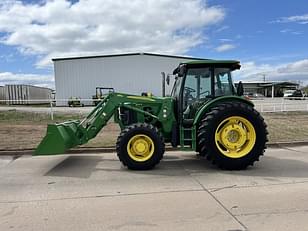 Main image John Deere 6115D 1