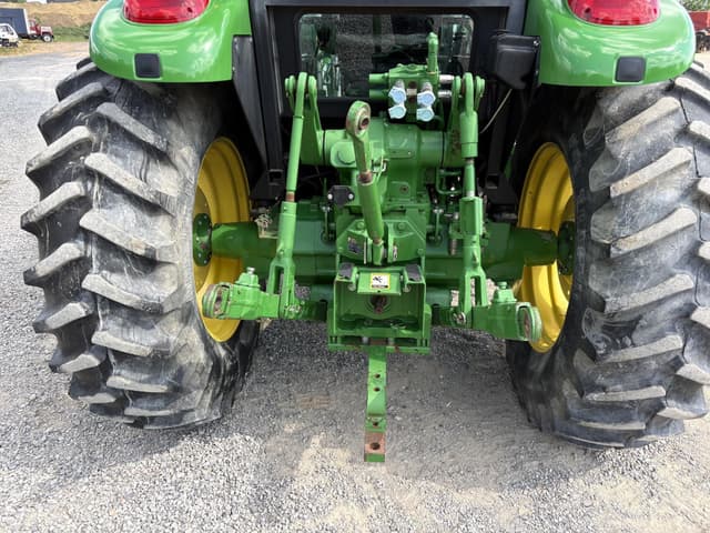 Image of John Deere 6115D equipment image 4