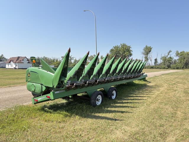 Image of John Deere 612C equipment image 2