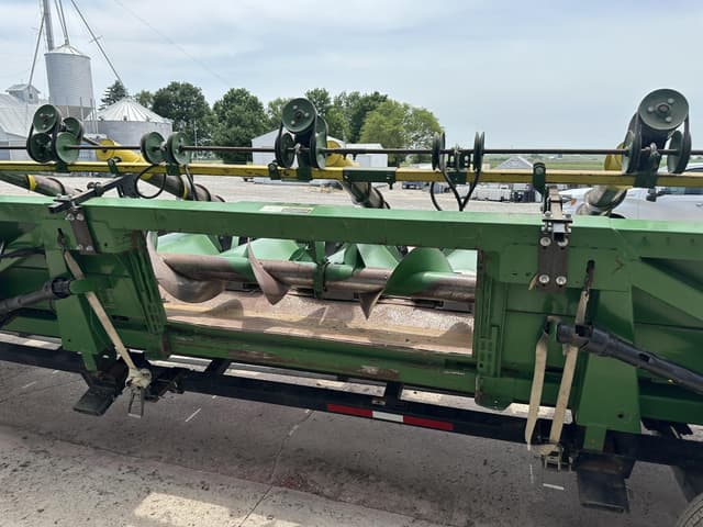 Image of John Deere 612C equipment image 4