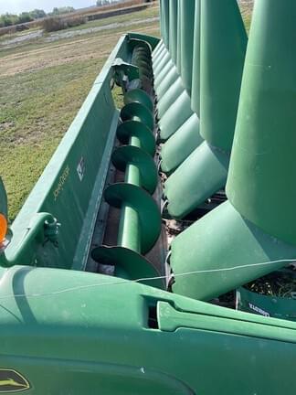 Image of John Deere 612C equipment image 4