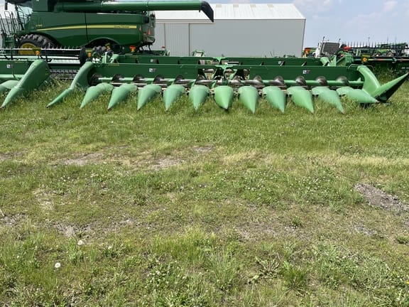 Main image John Deere 612C