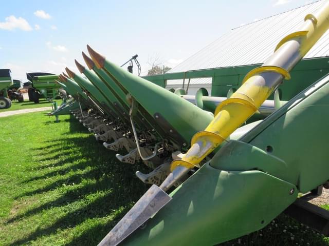 Image of John Deere 612C equipment image 3