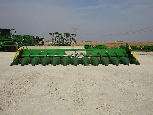 Image of John Deere 612C equipment image 3