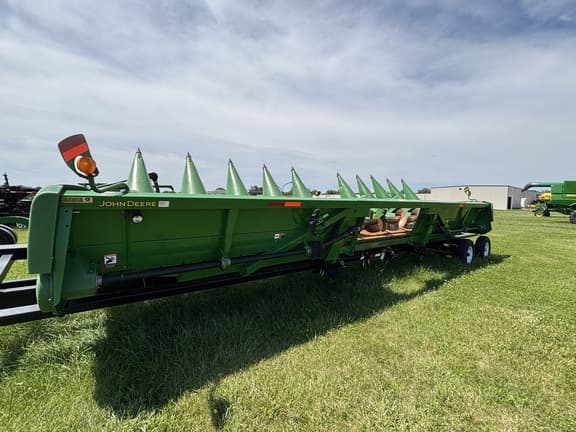 Image of John Deere 612C equipment image 2