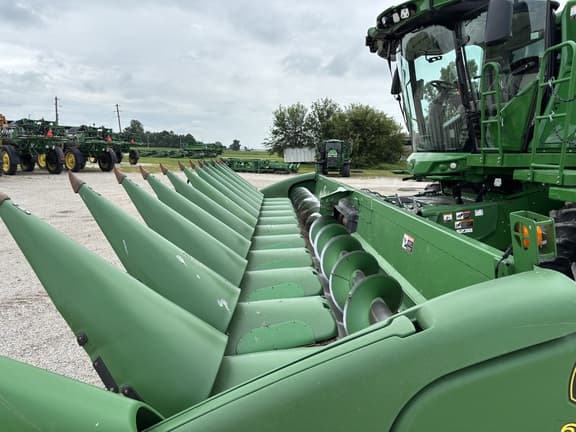 Image of John Deere 612C equipment image 3