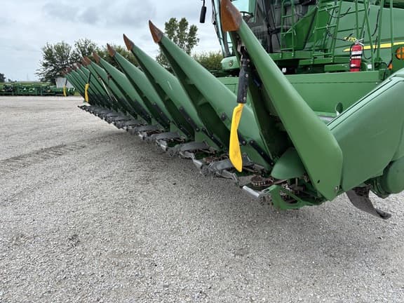 Image of John Deere 612C Primary image