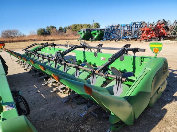 Main image John Deere 612C