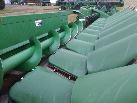 Image of John Deere 612C equipment image 4