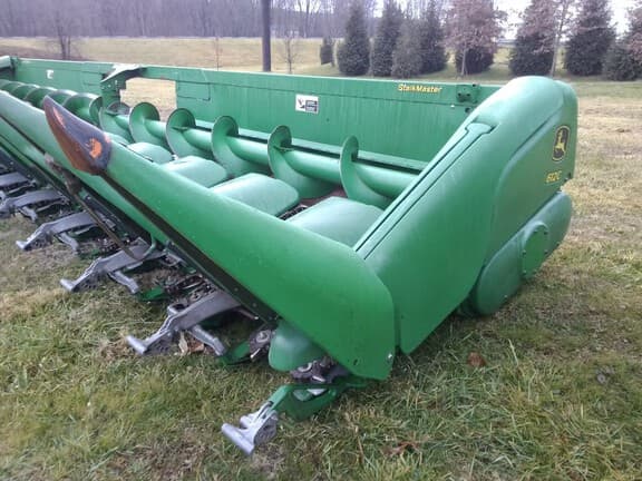 Image of John Deere 612C equipment image 2