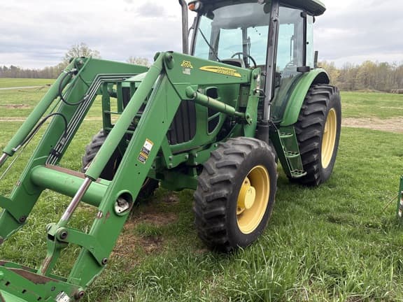 Image of John Deere 6130D equipment image 1