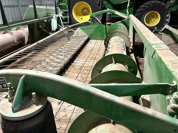 Image of John Deere 615P equipment image 2