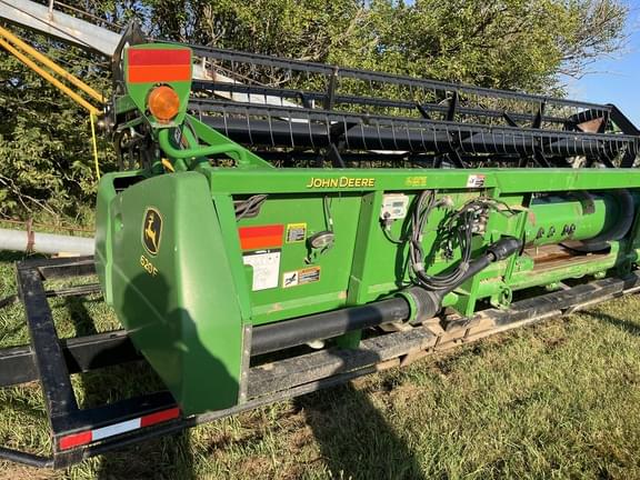 Image of John Deere 620F equipment image 4